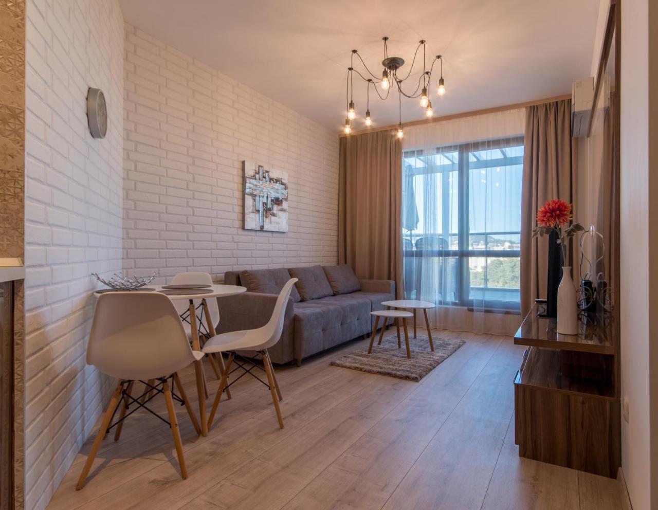 City Apartments Triumph Varna Exterior photo
