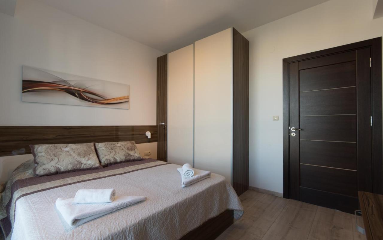 City Apartments Triumph Varna Exterior photo